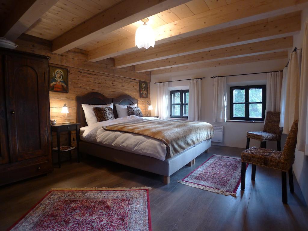 Heuholzmuehle Privatzimmer Elixhausen Pokoj fotografie